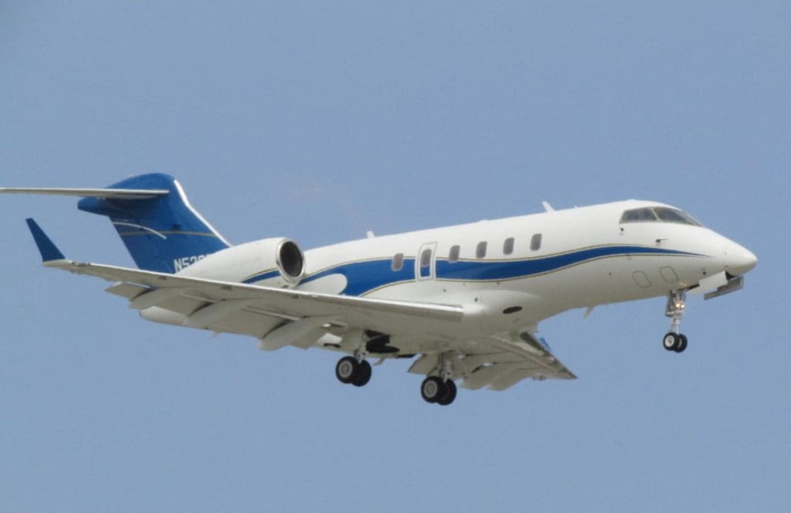 Bombardier Challenger 300