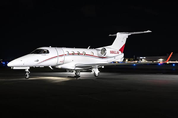 Embraer Phenom 300