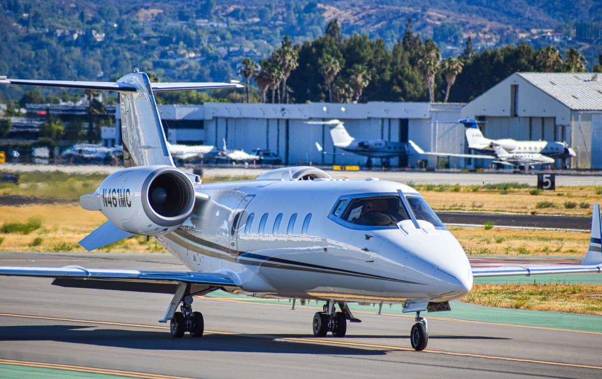 Bombardier Learjet 60
