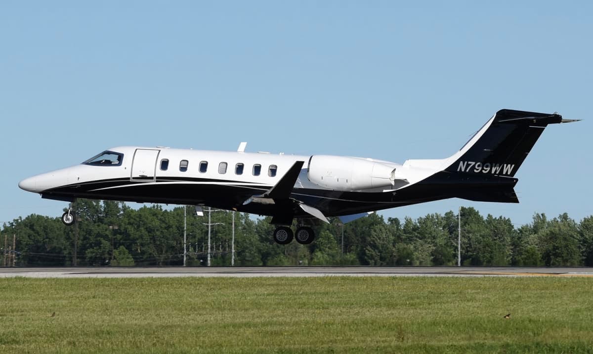 Bombardier Learjet 40XR