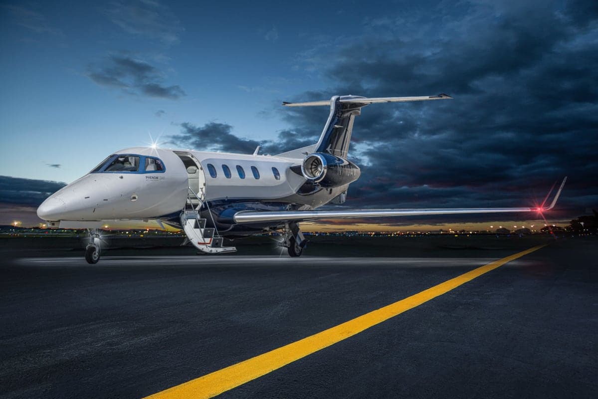 Embraer Phenom 300